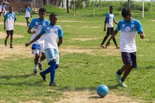 En P&iacute;zamos I, el deporte est&aacute; goleando la violencia y transformando vidas