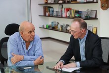 Director del Banco Mundial para Colombia reconoce labor de Cali en proyectos de educaci&oacute;n