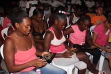 En Potrero Grande la paz tuvo sabor a crispetas en la celebraci&oacute;n del d&iacute;a de la madre3