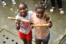 En intensa traves&iacute;a por el r&iacute;o Napi, Fajardo Hinestrosa lleg&oacute; a Timbiqu&iacute; cargado de sue&ntilde;os