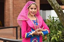 Hasta Mosc&uacute; llegaron los mudra de Natasha Alice Tabary