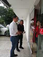 Comerciantes y comunidad del barrio El Ingenio se benefician con ruta de recolecci&oacute;n selectiva 