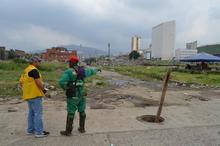 Limpieza, poda y recuperaci&oacute;n del &aacute;rea de renovaci&oacute;n urbana: uni&oacute;n de esfuerzos de Emru, Uaespm y Ciudad Limpia