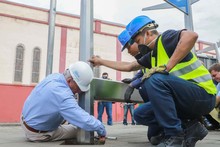 Alcalde Armitage presenta los nuevos 335 paraderos cubiertos del MIO que ya disfrutan los cale&ntilde;os