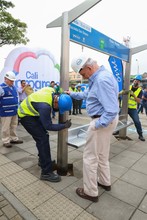 Alcalde Armitage presenta los nuevos 335 paraderos cubiertos del MIO que ya disfrutan los cale&ntilde;os