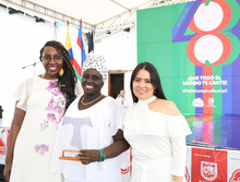 Elena Hinestroza Vent&eacute; es la primera mujer en recibir el reconocimiento Hermana Alba Stella Barreto