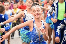 La ternura le dio la bienvenida al XIV Festival Mundial de Salsa