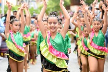 La ternura le dio la bienvenida al XIV Festival Mundial de Salsa