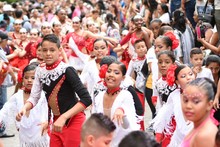 La ternura le dio la bienvenida al XIV Festival Mundial de Salsa
