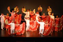 En la Loma de la Cruz y en las comunas de Cali, se despide el Mercedes Monta&ntilde;o