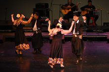 En la Loma de la Cruz y en las comunas de Cali, se despide el Mercedes Monta&ntilde;o