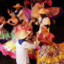 Del Monumento mexicalense a la Patagonia argentina, con el Mercedes Monta&ntilde;o