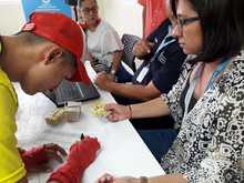 La Alcald&iacute;a de Cali realiz&oacute; la entrega de bonos  de alimentos a v&iacute;ctimas del conflicto armado 