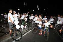 Los j&oacute;venes se gozaron  la Ciclo Juvenil, un paseo nocturno sobre ruedas