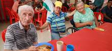 El comedor Amor y Vida beneficia diariamente a m&aacute;s de 100 personas en el barrio El Rodeo