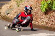 Los mejores riders del mundo compitieron en Cali por el Campeonato Mundial de Downhill Skateboarding