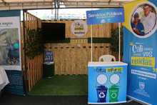 A bailar y a aprender a reciclar en el Petronio &Aacute;lvarez