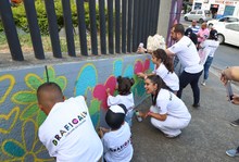 Graficalia colore&oacute; las sonrisas de los ni&ntilde;os de Cali