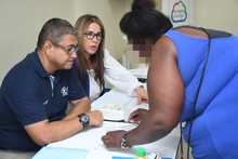 En Cali 150 v&iacute;ctimas del conflicto armado recibieron segunda entrega de bonos de alimentaci&oacute;n