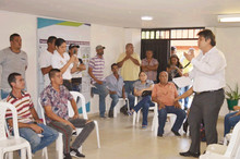 Se instala mesa de trabajo entre la Emru y comerciantes de San Pascual