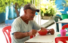 M&aacute;s de 150 personas se benefician en el Comedor Juan Pablo II 