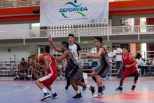Las comunas 8 y 13 campeonas del torneo de baloncesto Deporvida NBA