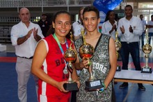 Las comunas 8 y 13 campeonas del torneo de baloncesto Deporvida NBA