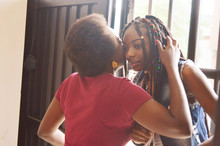 Gerente de la Emru visit&oacute; proceso de formaci&oacute;n y emprendimiento en el &aacute;rea de renovaci&oacute;n urbana