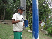 Habitantes de calle limpiaron la ribera del r&iacute;o Cali