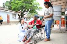 Alcald&iacute;a entreg&oacute; sillas de ruedas y mercados en El Hormiguero