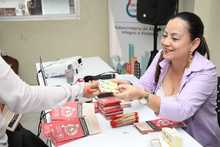 Alcald&iacute;a de Cali realiz&oacute; la tercera entrega de bonos de alimentos a v&iacute;ctimas del conflicto armado