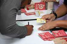 Alcald&iacute;a de Cali realiz&oacute; la tercera entrega de bonos de alimentos a v&iacute;ctimas del conflicto armado