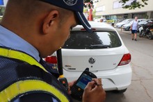 M&aacute;s de 9.580 propietarios de veh&iacute;culos sancionados en el 2019, por mal parqueo en la ciudad