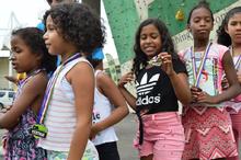 Ni&ntilde;as, ni&ntilde;os y j&oacute;venes del &aacute;rea de renovaci&oacute;n urbana, se le midieron al reto y participaron de forma activa en el programa &ldquo;V&eacute;rtigo&rdquo;.