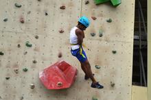 Ni&ntilde;as, ni&ntilde;os y j&oacute;venes del &aacute;rea de renovaci&oacute;n urbana, se le midieron al reto y participaron de forma activa en el programa &ldquo;V&eacute;rtigo&rdquo;.