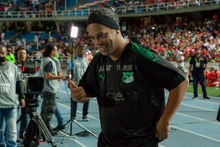 La magia de Ronaldinho y el f&uacute;tbol en paz fueron protagonistas en el Pascual