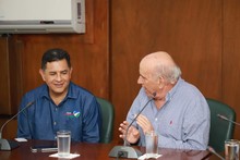 Reuni&oacute;n alcalde electo y alcalde Armitage