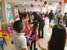 Ni&ntilde;os y ni&ntilde;as v&iacute;ctimas del conflicto armado celebraron su d&iacute;a gracias a la Alcald&iacute;a