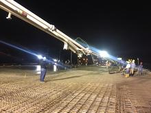 Fundido tablero del puente de la carrera 122 en el crucero a Puerto Tejada