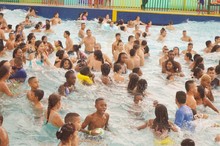 Con el programa Cali Acoge 650 cale&ntilde;os disfrutaron de las atracciones del Acuaparque de la Ca&ntilde;a