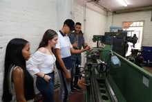 Estudiantes de Instituci&oacute;n Educativa Desepaz demuestran sus habilidades t&eacute;cnicas