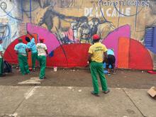 Cali ya tiene su Calle de la Alegr&iacute;a, la pintaron habitantes de calle en proceso de resocializaci&oacute;n