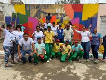 Cali ya tiene su Calle de la Alegr&iacute;a, la pintaron habitantes de calle en proceso de resocializaci&oacute;n