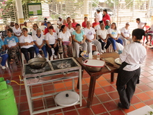 Adultos mayores de las comunas 7 y 21 se capacitan en estilos de vida saludable