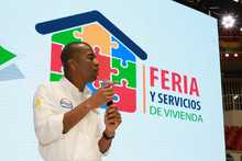 M&aacute;s vivienda social para los cale&ntilde;os; alcalde entreg&oacute; 2500 subsidios durante su periodo