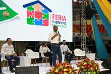 M&aacute;s vivienda social para los cale&ntilde;os; alcalde entreg&oacute; 2500 subsidios durante su periodo