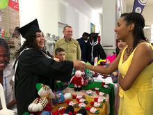 Un total de 500 personas se beneficiaron con el programa de Confecciones de la Alcald&iacute;a y la Fundaci&oacute;n Singer 