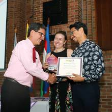 En sinergia p&uacute;blico - privada, la Alcald&iacute;a de Cali grad&uacute;a a 153 taxistas en equidad de g&eacute;nero