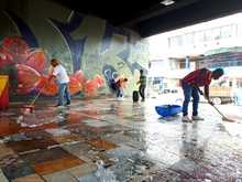 Alcald&iacute;a de Cali y comunidad le cambiaron la cara al puente de la carrera 8