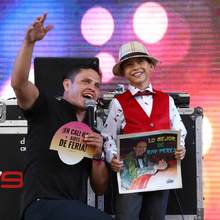 Entre juegos, cuadernos y discos de pasta, el gusto por la salsa tambi&eacute;n se hereda 